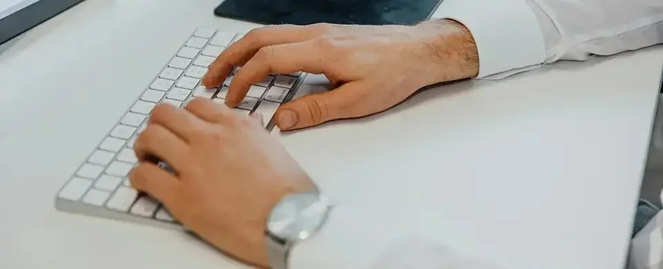 About Al-Achmar — hands at work